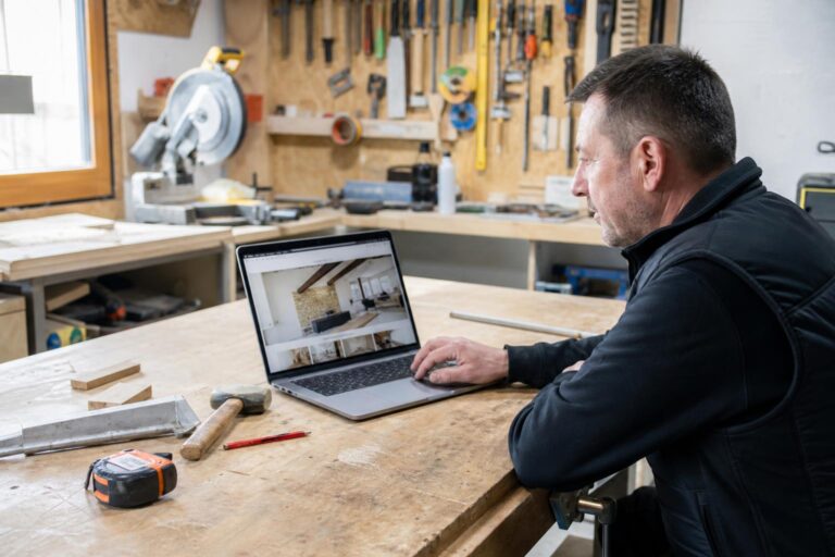 Créer un site internet pour artisan en 2026 : comment gagner en visibilité sans se ruiner ?